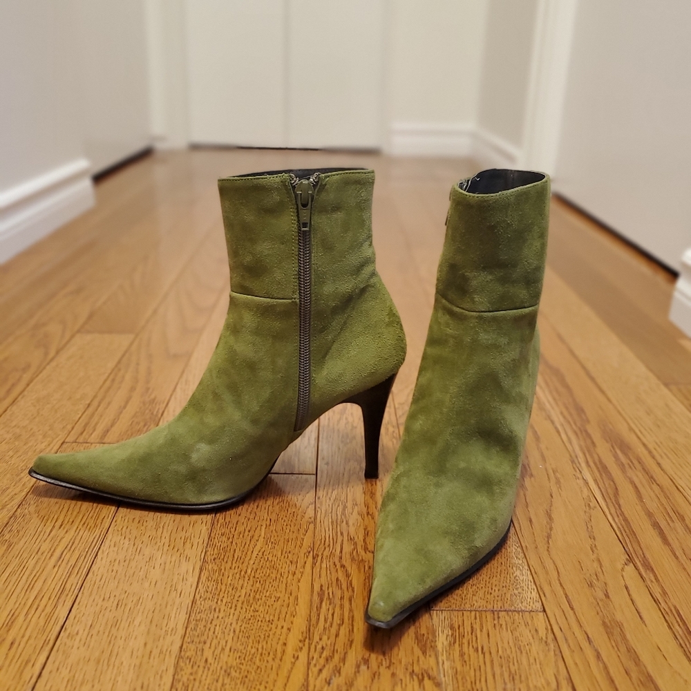 Lodi Suede Deep Green Ankle Boots size 5